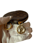 Louis Vuitton Mini Wallet und Taschenschmuck, Rond Monogram
