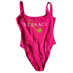 Versace, pink mit Stecknadel