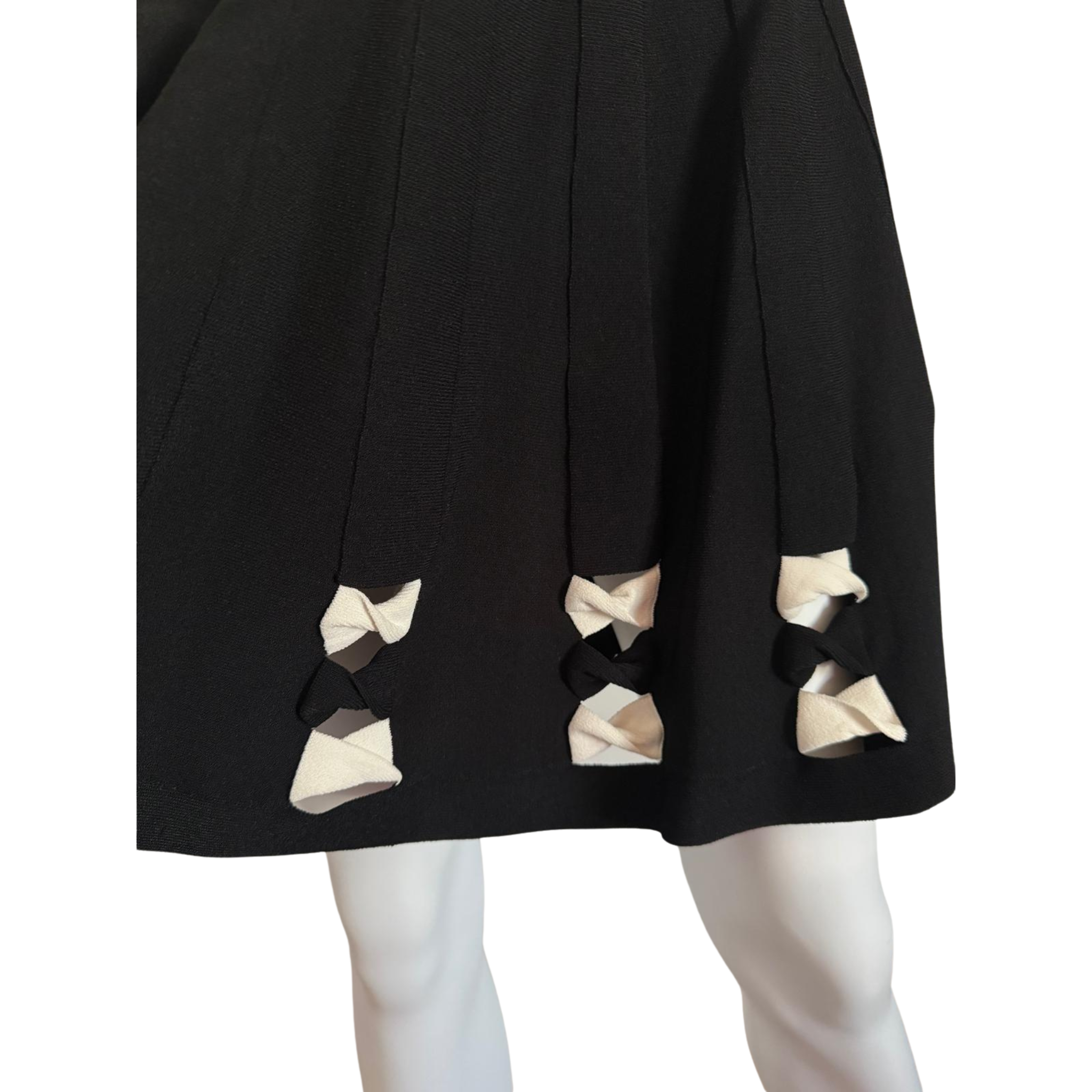 Alexander McQueen, Strickrock