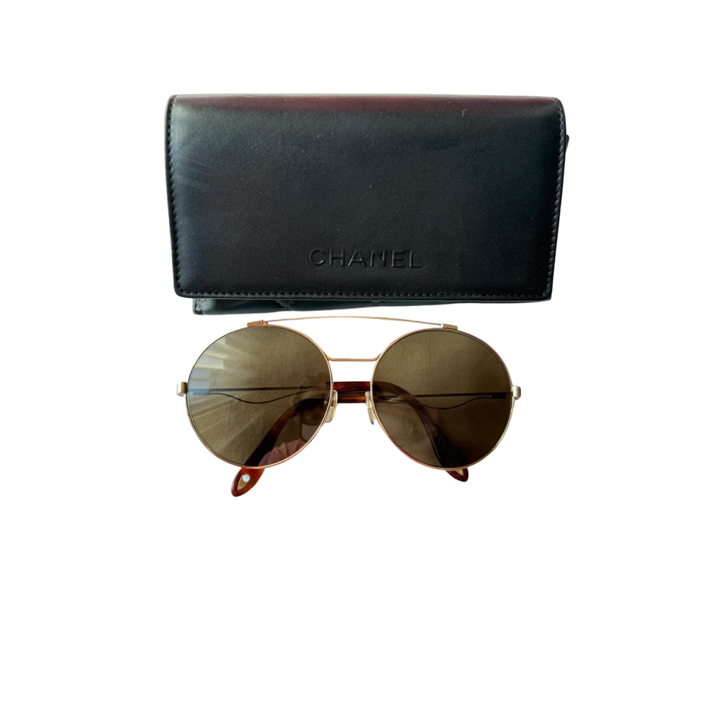 Givenchy, goldener Rand