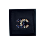 CC Brosche, blau/weiss, limited Edition