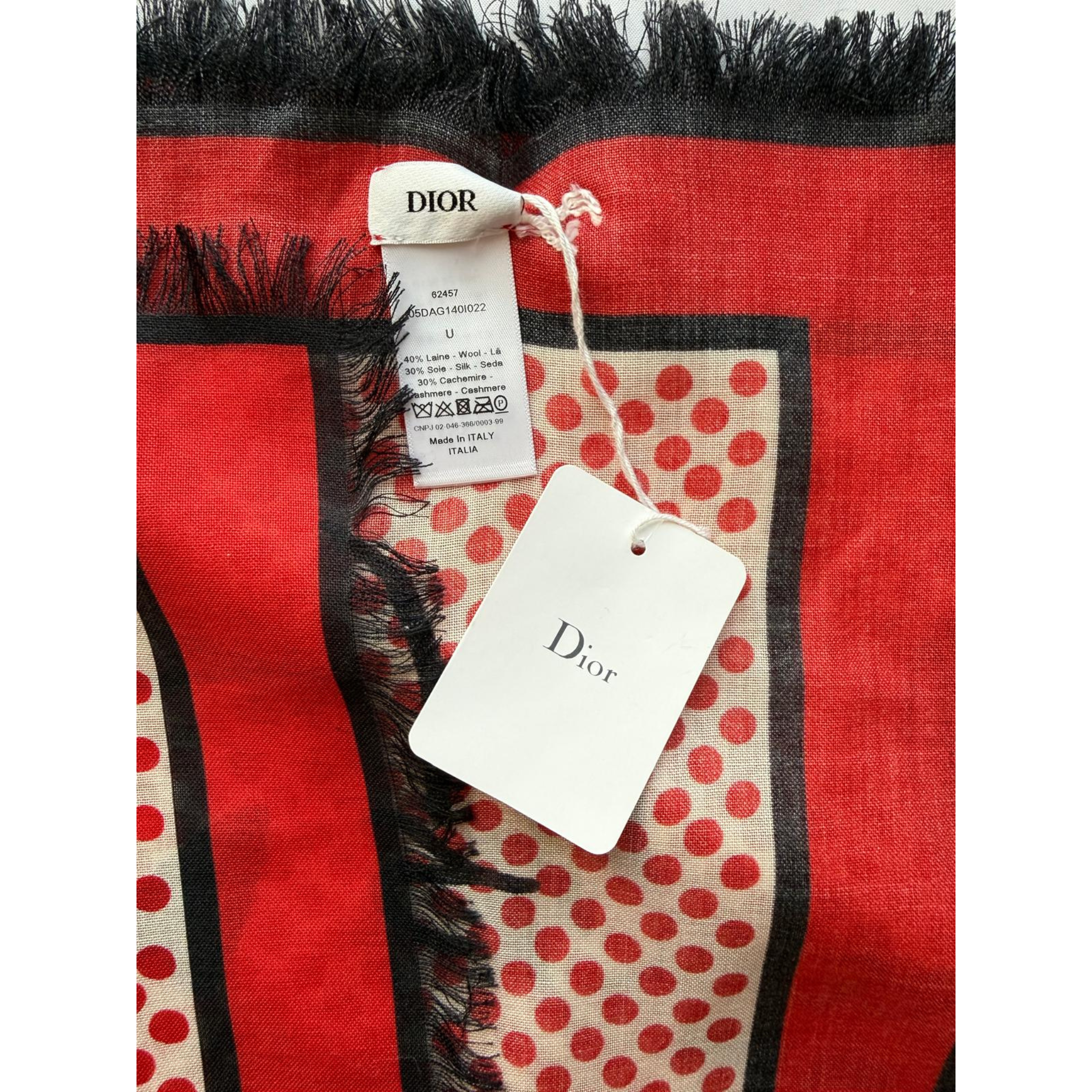 Dior Tuch, Dioramour