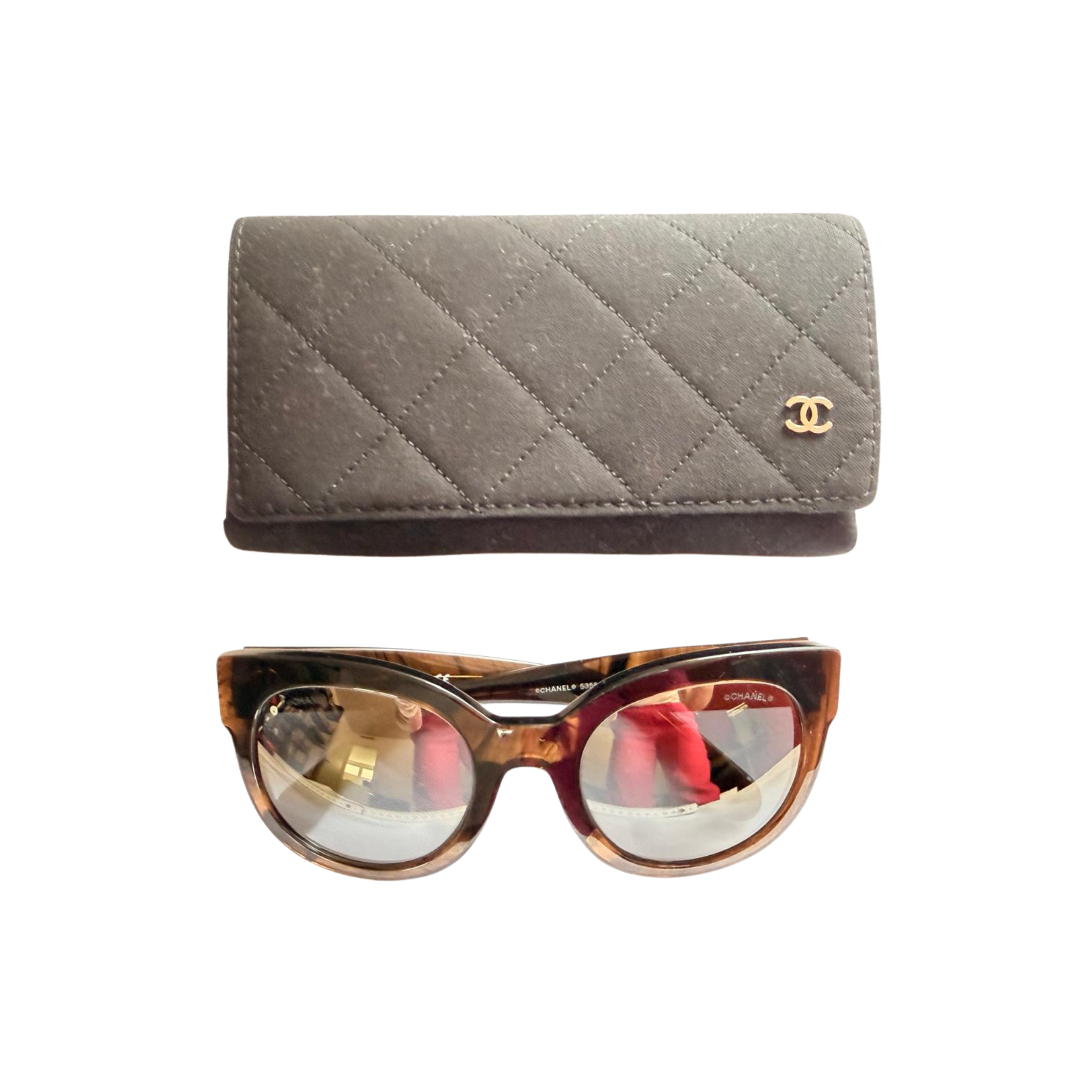 Chanel Sonnenbrille mit schwarzen CC Logo
