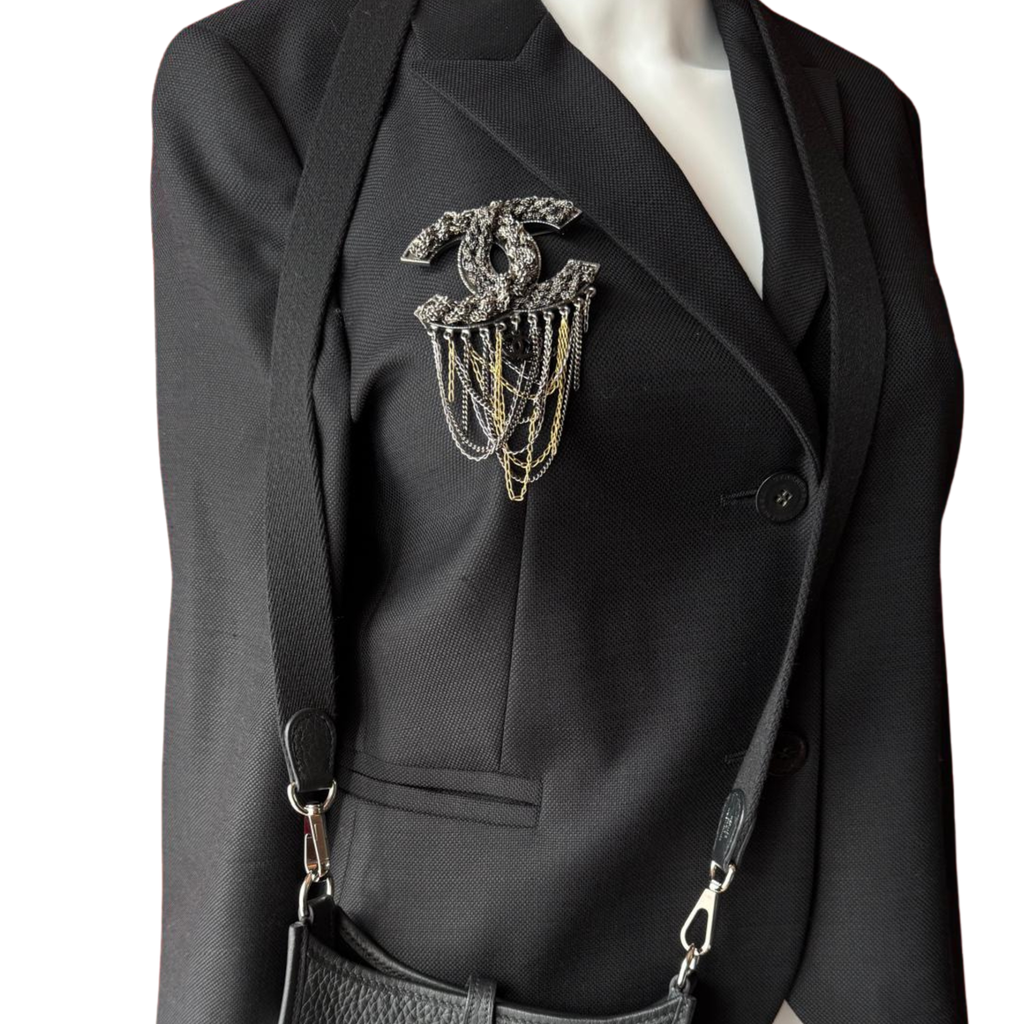 Chanel Brosche Zopf, Sammlerstück