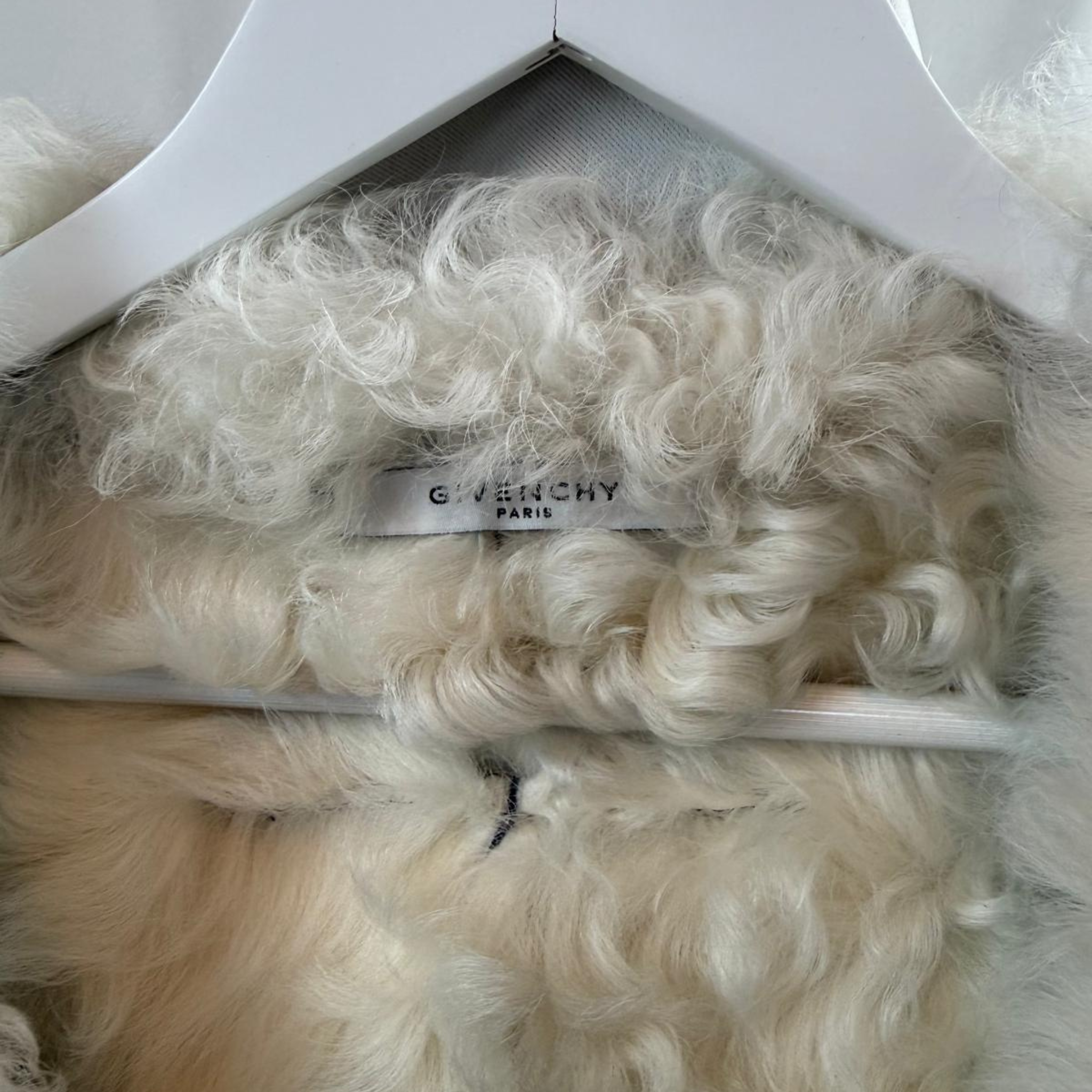 Givenchy Überhang mit Lammfell