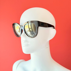 Chanel Sonnenbrille mit schwarzen CC Logo
