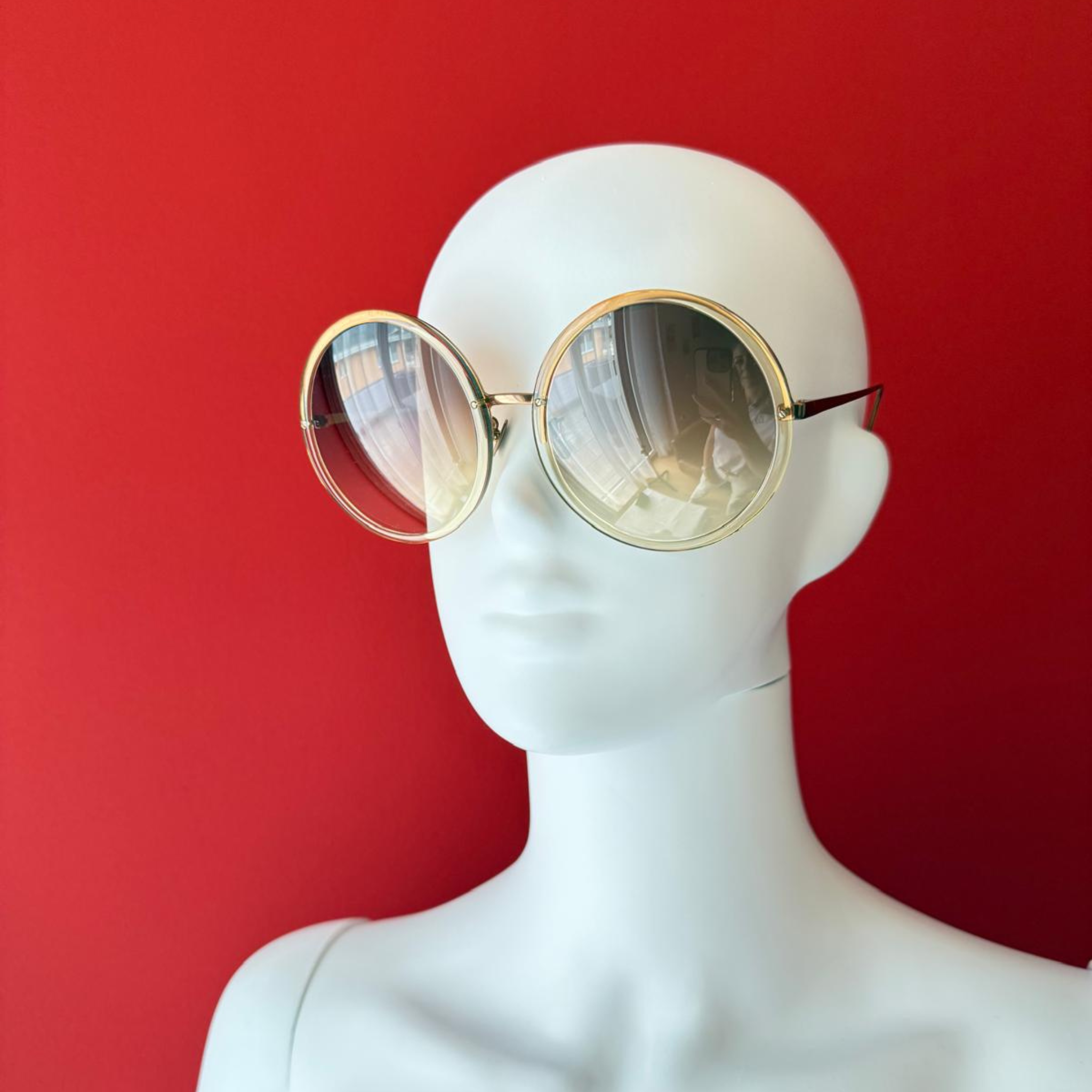 Linda Farrow
