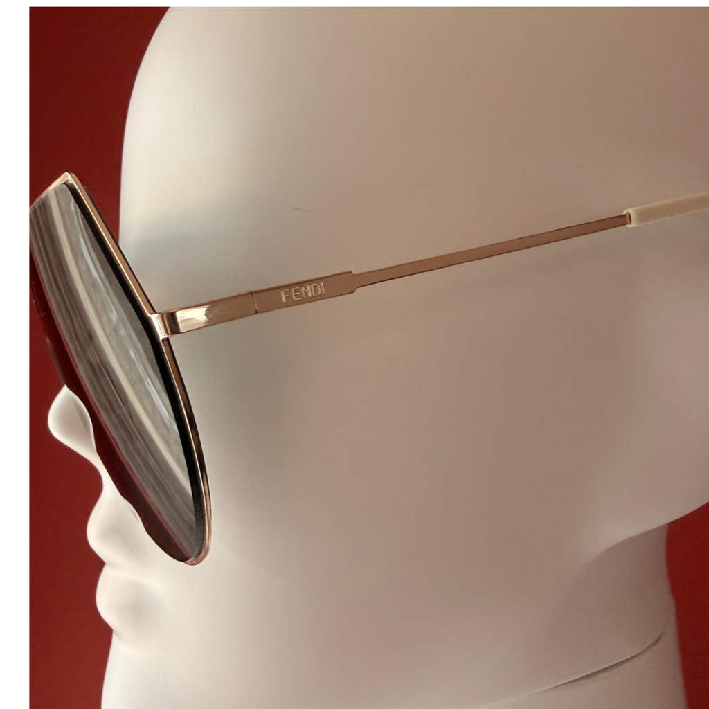 Fendi Eyeline Sonnenbrille im Aviator-Stil mit einem goldenen Rahmen