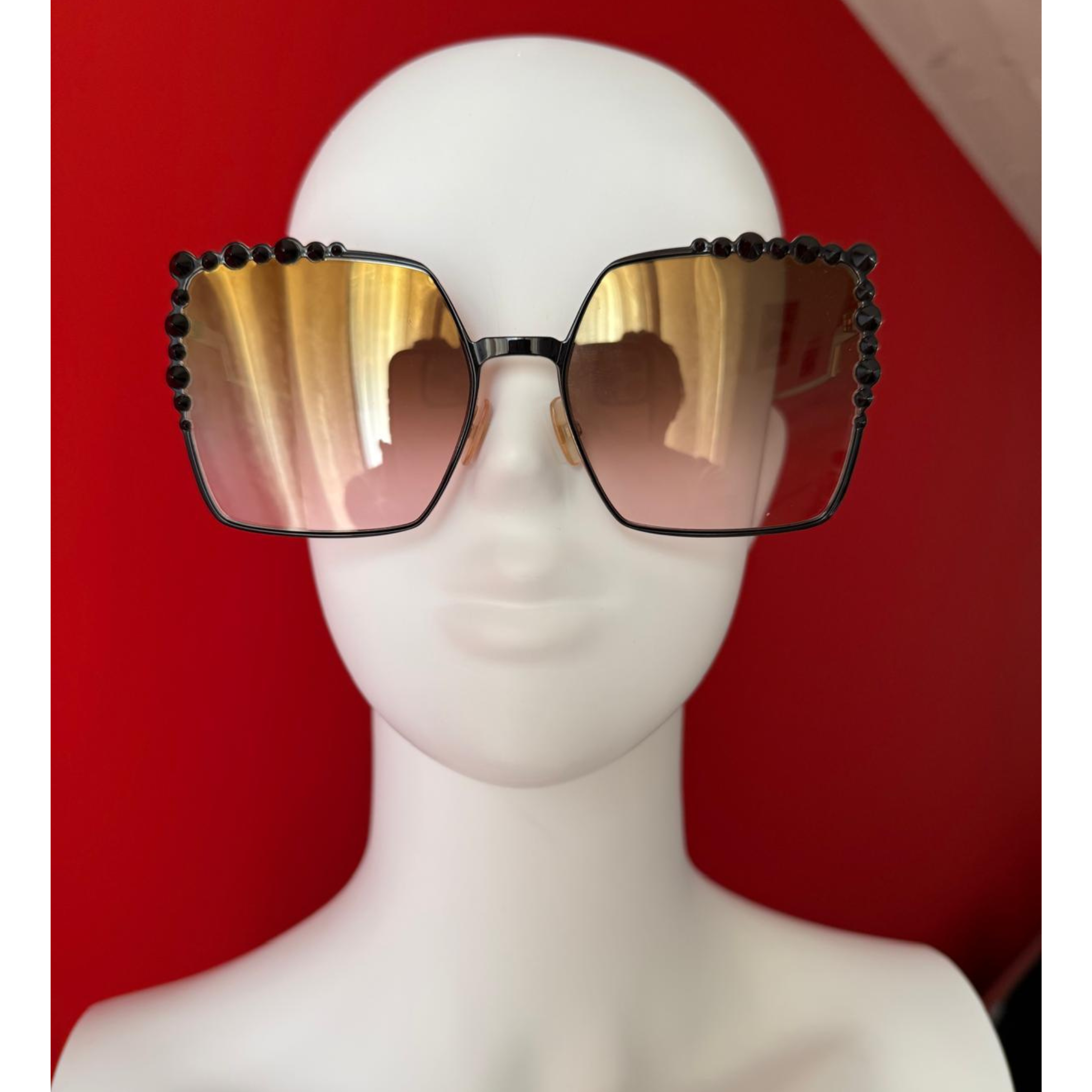 Fendi, Blumenrand
