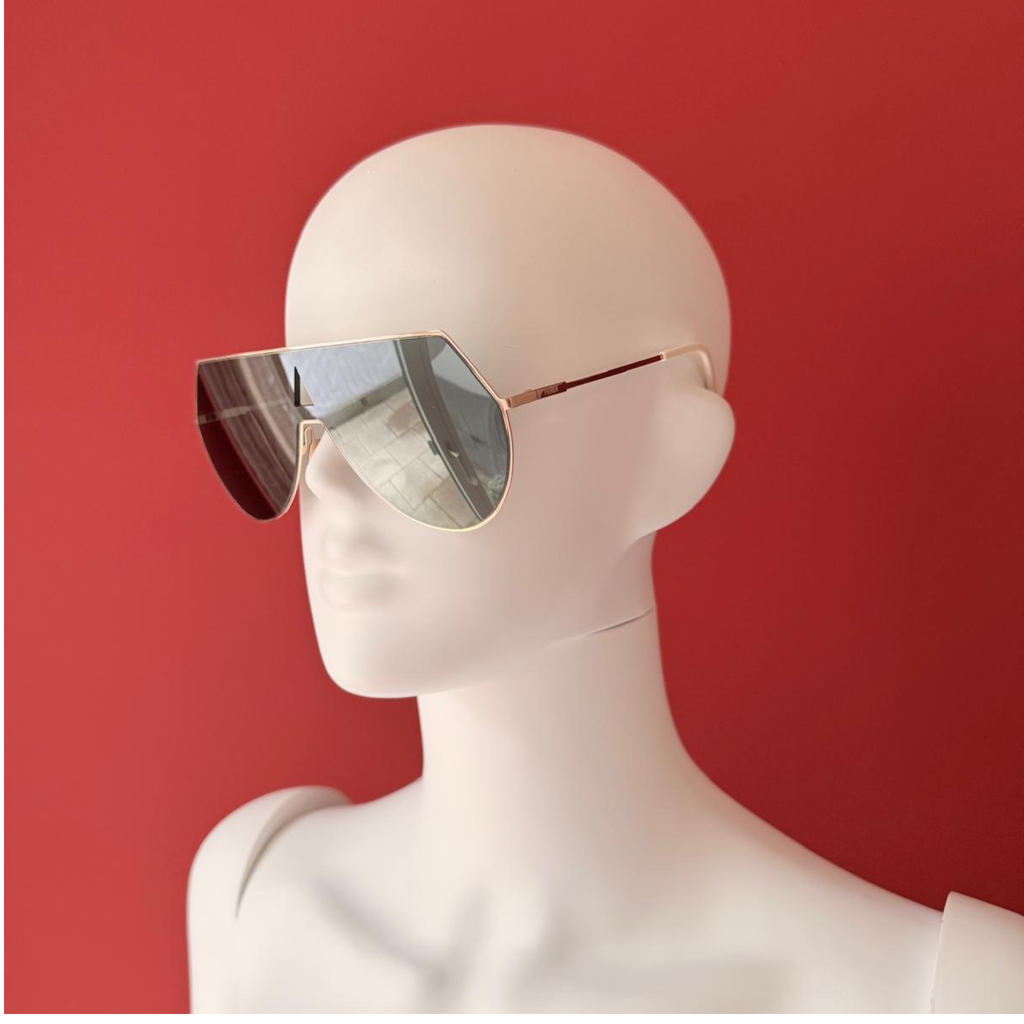 Fendi Eyeline Sonnenbrille im Aviator-Stil mit einem goldenen Rahmen