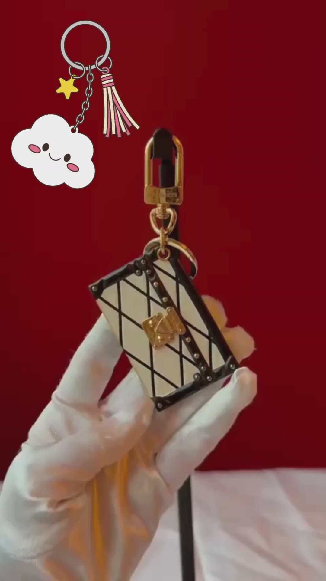 Louis Vuitton, Keycharm wallet